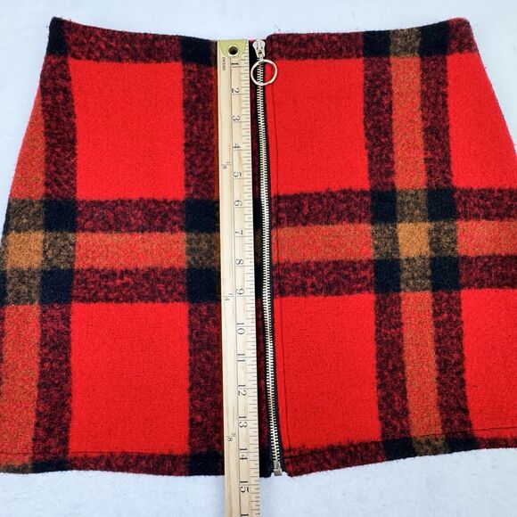 Forever 21 Womens Mini Skirt Sz M Red Black Plaid Zip Front Academia Goth Grunge - Picture 11 of 12